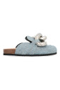 mules-en-daim-elegantes-avec-chaine-decorative
