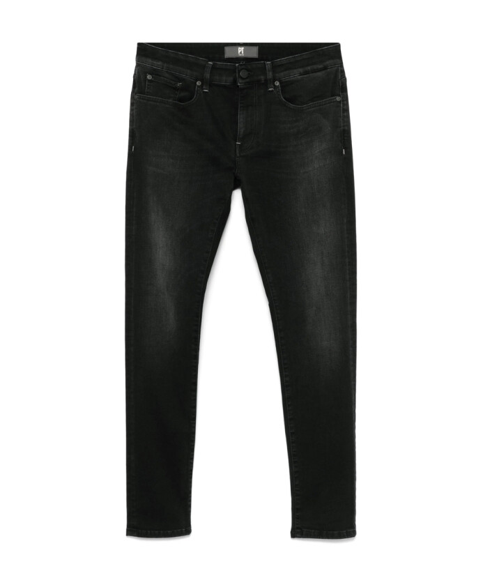 jean-en-denim-noir-avec-style-classique