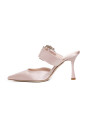 escarpins-pointus-en-satin-poudre-avec-boucle