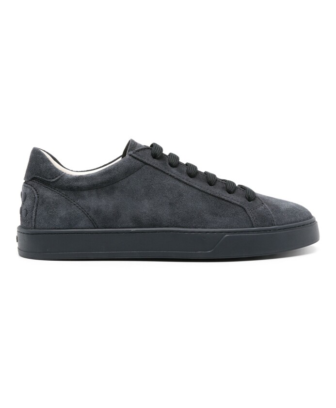 sneakers-bleues-en-daim-avec-semelle-en-caoutchouc