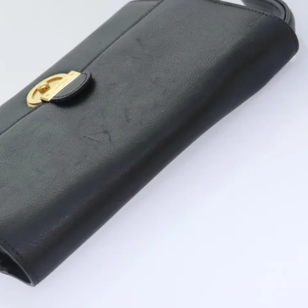 Salvatore Ferragamo Pre-owned Leather clutches Black Dames