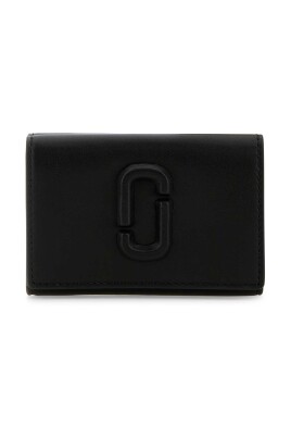 black-leather-trifold-wallet
