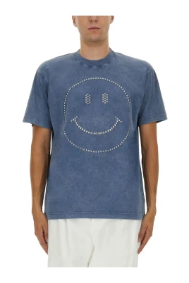 T-shirt med nitar och smiley-ansikte