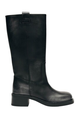 sajan-black-leather-boots