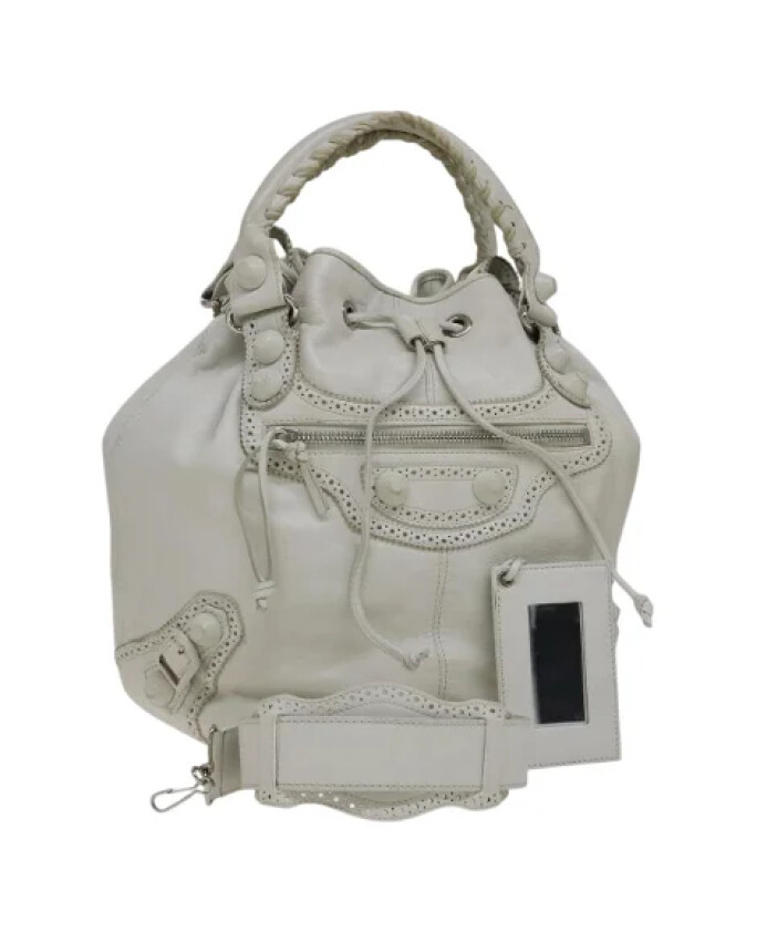 pre-owned-cuir-sacs-main
