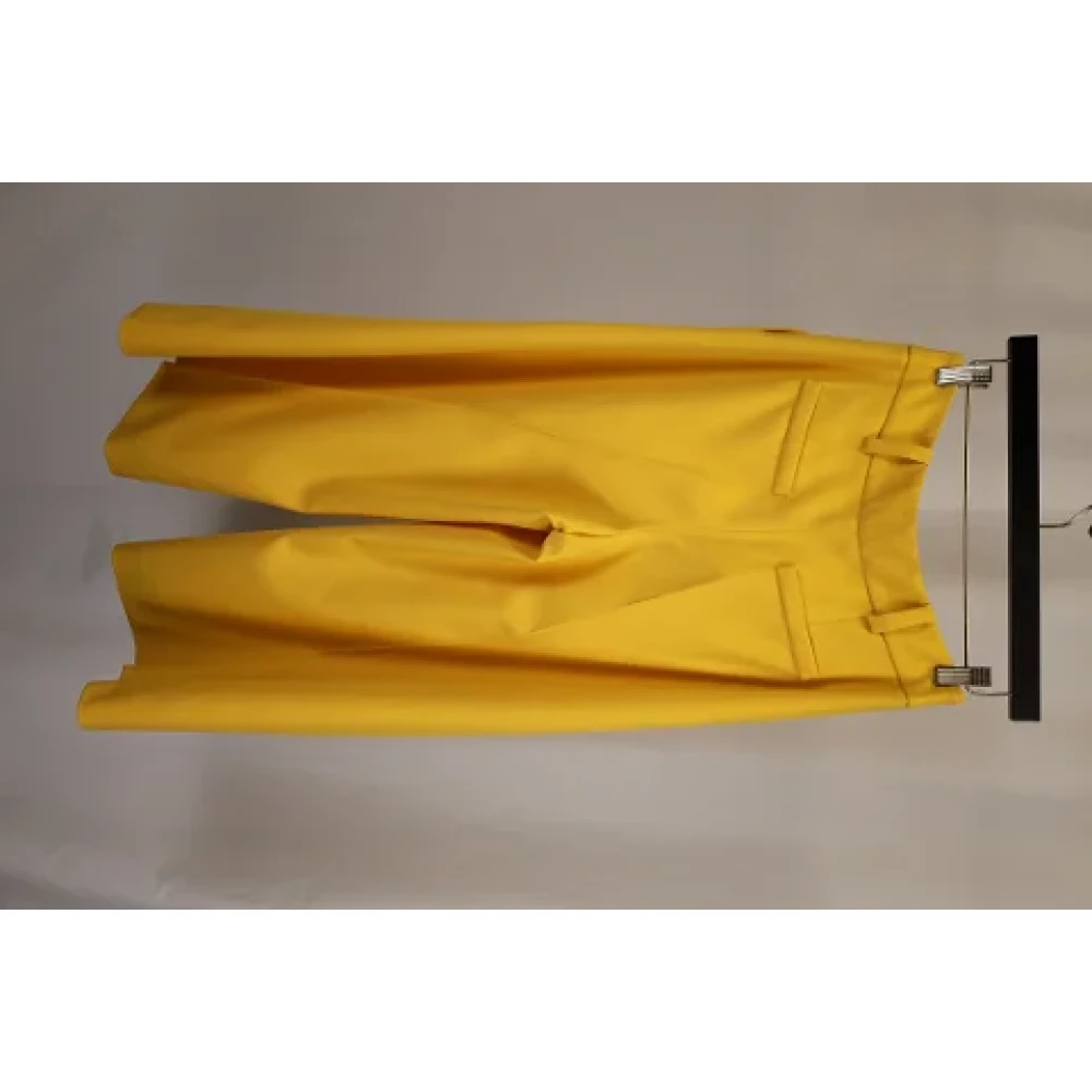 Oscar De La Renta Pre-owned Polyester bottoms Yellow Dames