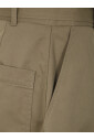 pantalon-a-jambe-large-et-ceinture