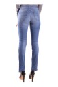 jeans-en-denim-classiques-pour-un-usage-quotidien