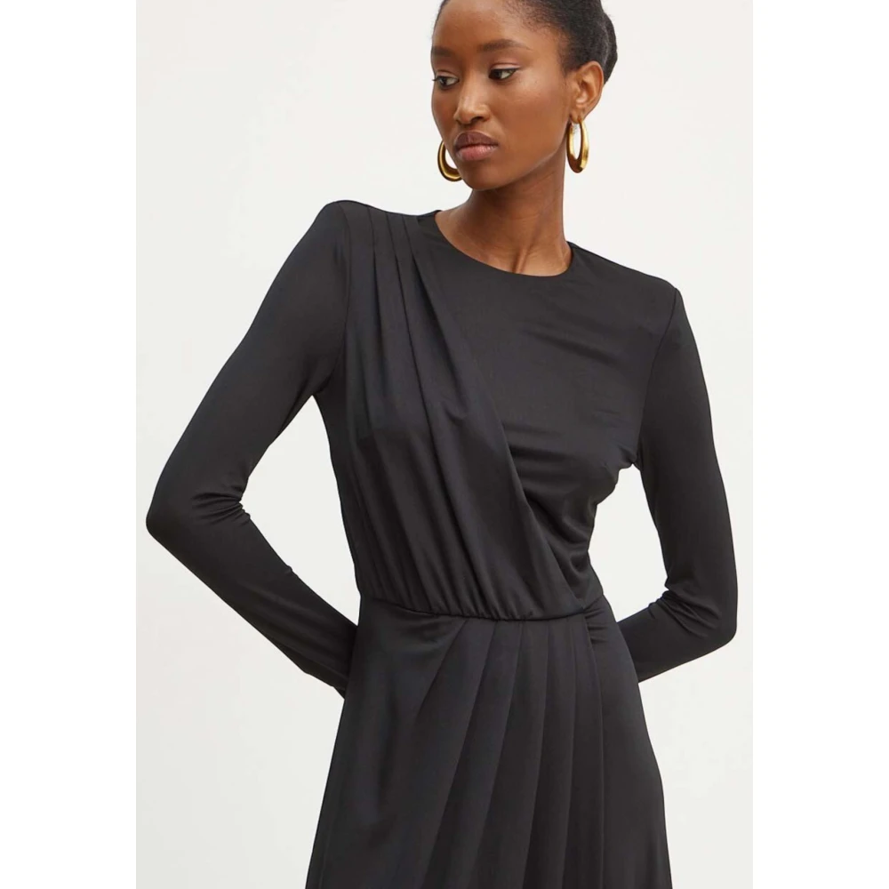 Silvian Heach Elegante Zwarte Gedrapeerde Lange Jurk Black Dames