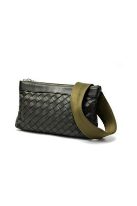 pre-owned-fabric-shoulder-bags