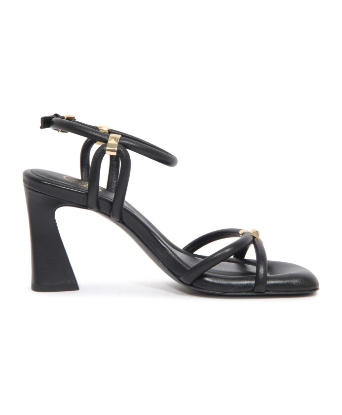 lola-black-sandal