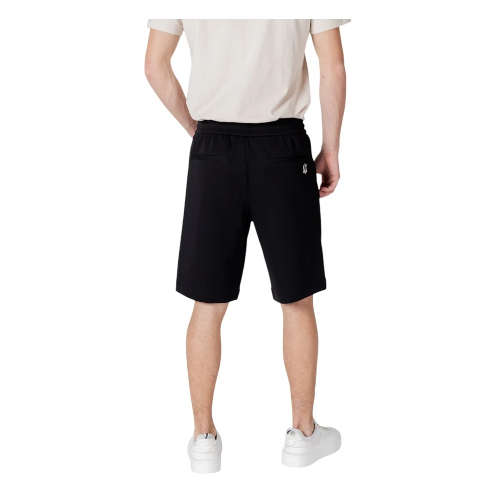 Armani Exchange Zwarte shorts met vetersluiting en zakken Black Heren