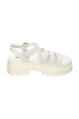white-leather-flat-sandals