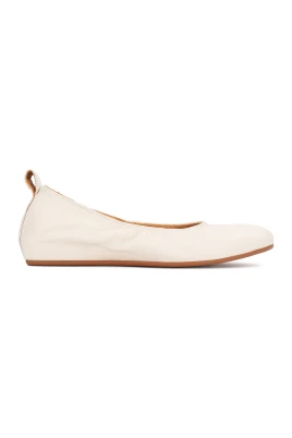 Kazar Off white ballerinaskor med guldmonogram