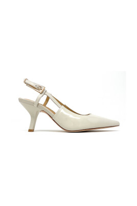 sandales-slingback-en-cuir-verni-beige