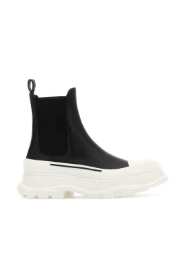 Slick Chelsea Boot