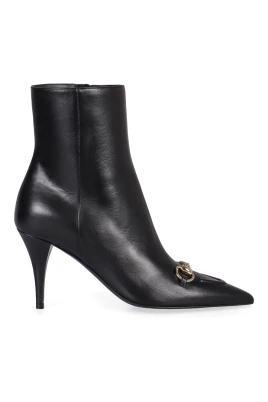 Ankelboots med hästbetsel