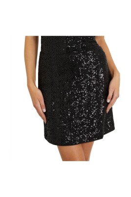 stylish-zip-closure-skirt