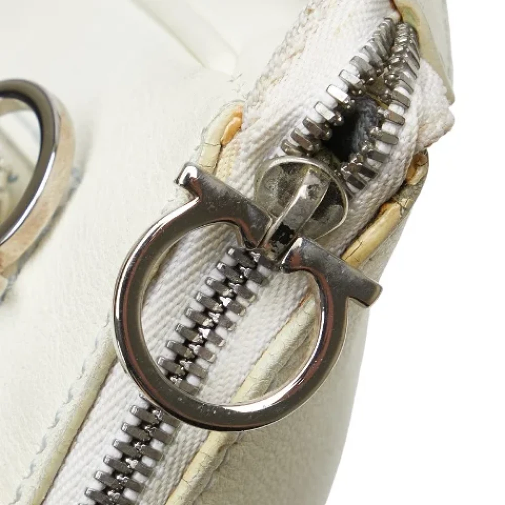 Salvatore Ferragamo Pre-owned Leather shoulder-bags White Dames