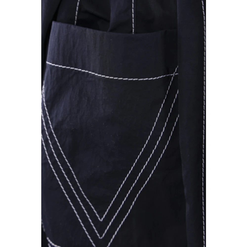 Bottega Veneta Blauwe technische nylonbroek met elastische tailleband en meerdere zakken Blue Heren