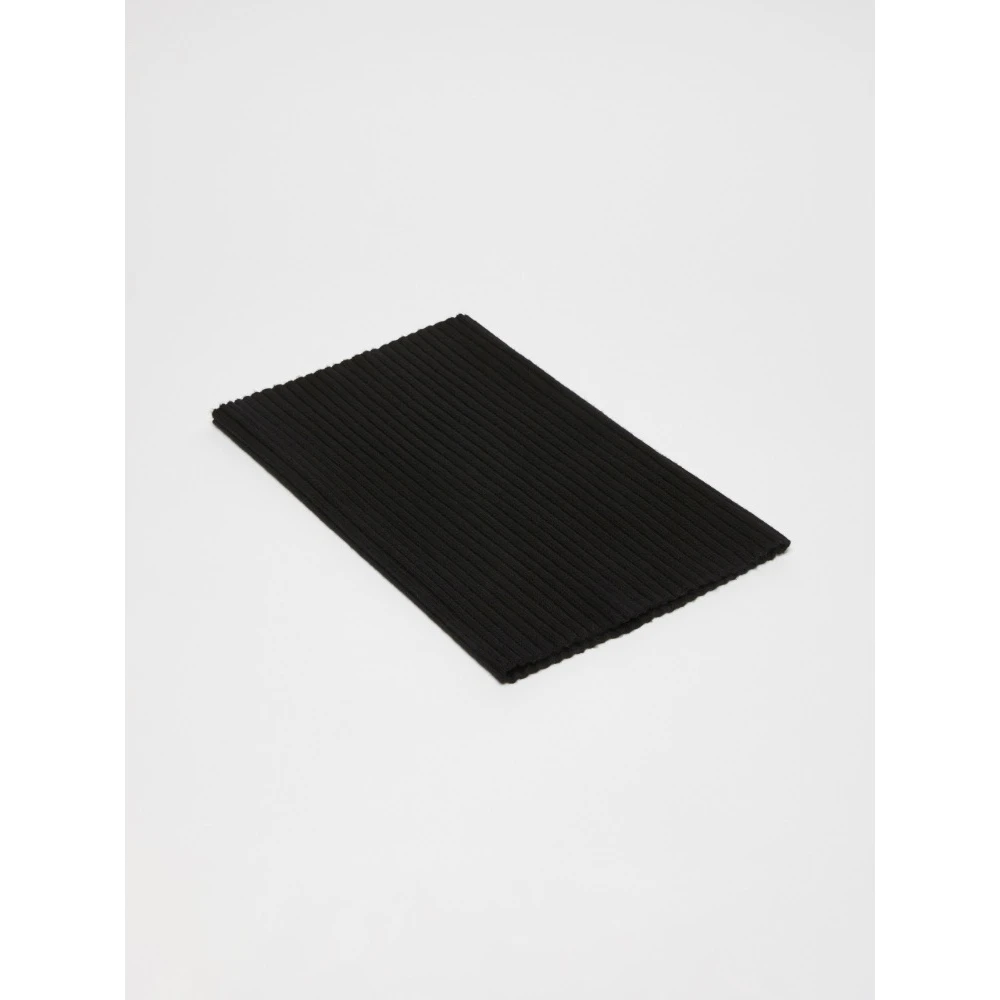 Max Mara Luxe veelzijdige wolmix accessoire Black Dames