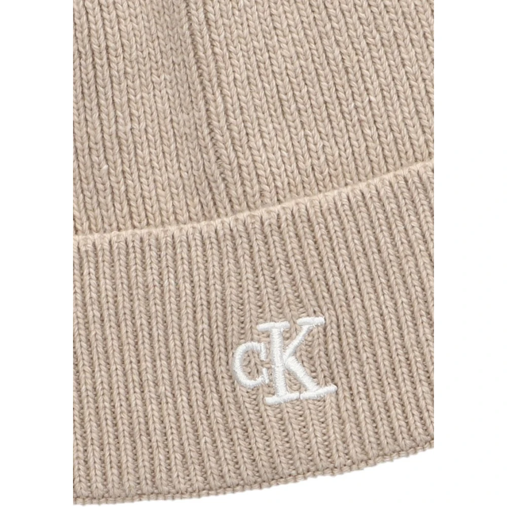Calvin Klein Archief Logo Beanie in Beige Dames
