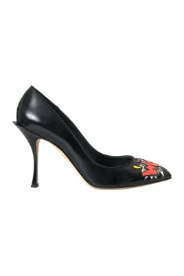 Svarta läder stiletto pumps skor