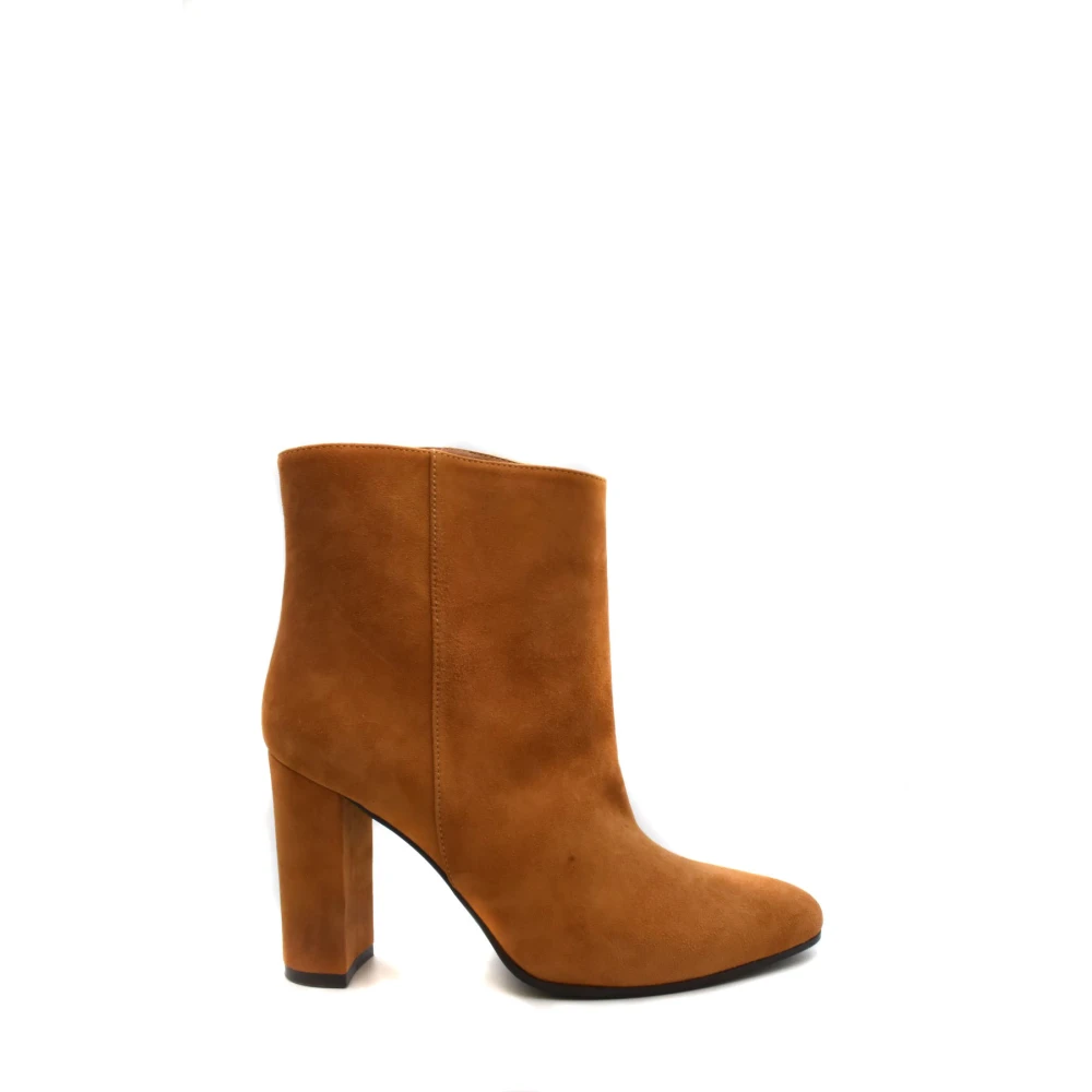 Shoes > Boots > Heeled Boots - - Via Roma 15 - Modalova