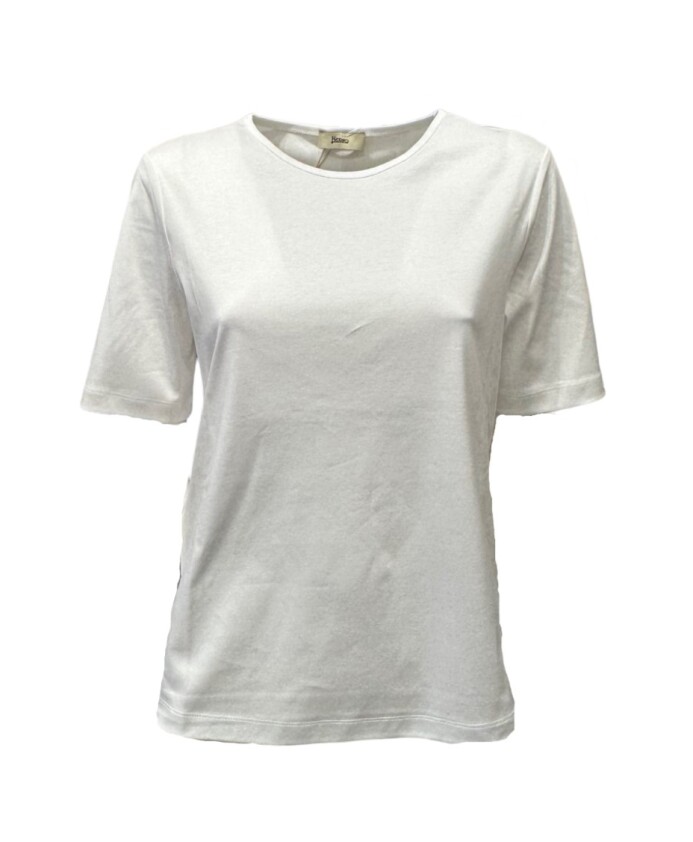 t-shirt-decontracte-avec-col-rond