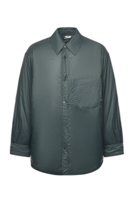 chemise-verte-avec-fermeture-a-boutons