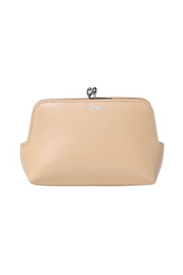 elegant-leather-clutch-bag
