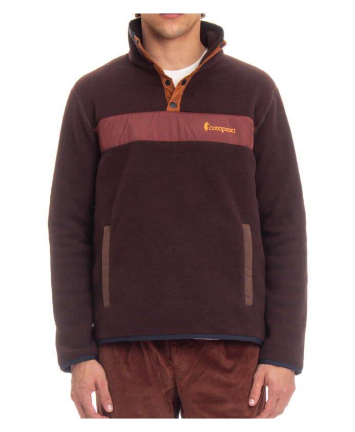 pull-marron-a-boutons-pression