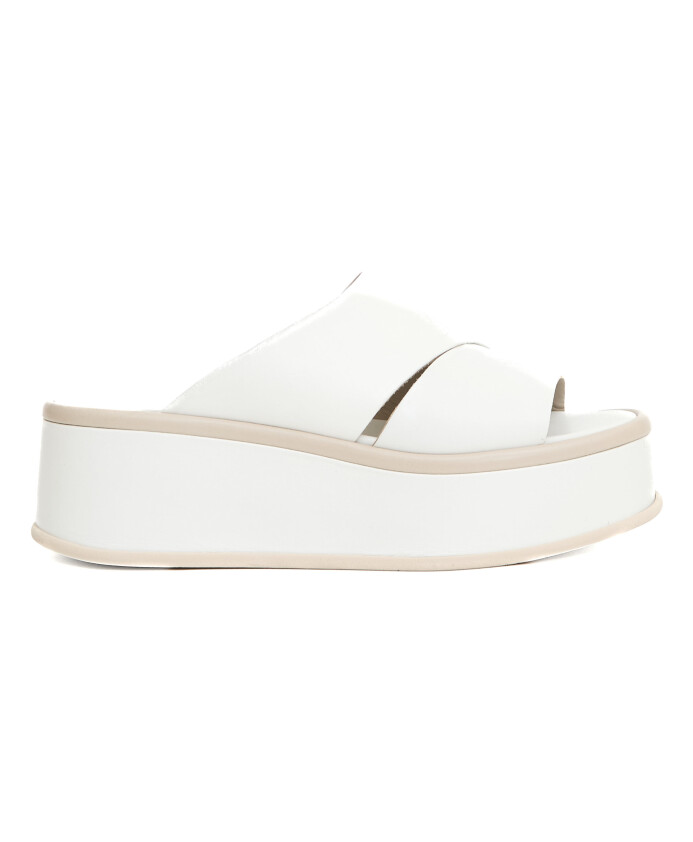 white-leather-wedge-sandals-ss25
