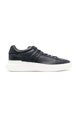 sneakers-modele-slash-en-noir