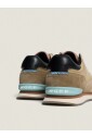 sneakers-a-memoire-de-forme