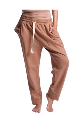 beige-voyager-joggers-sweatpants