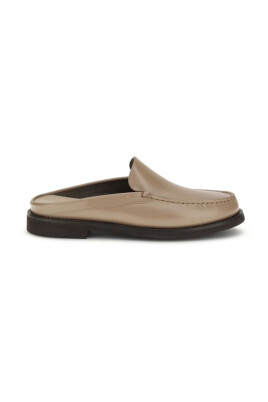 leather-mules-with-contemporary-elegance