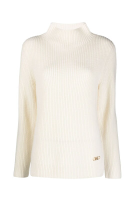 pull-beige-en-laine-a-col-montant
