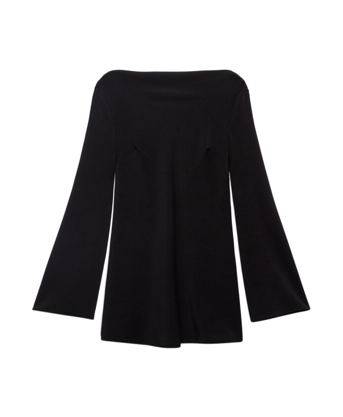 robe-noire-a-line-a-manches-cloche