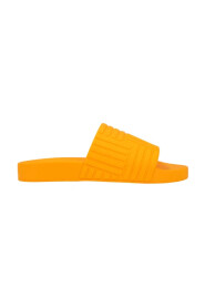 Orange Gummi-Sandalen mit ergonomischer Einlegesohle
