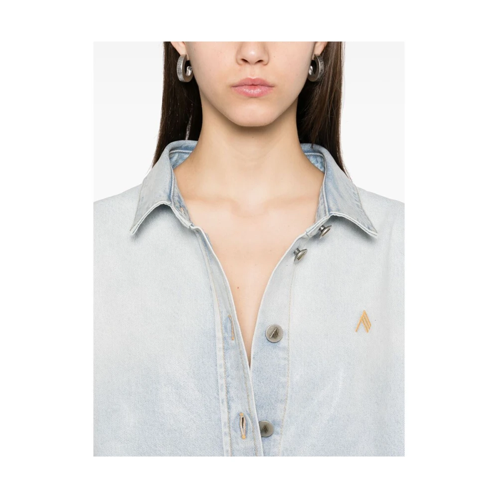 The Attico Lichtblauwe knoopsluiting bovenkleding met logo Blue Dames