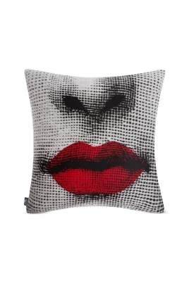 Kiss Cushion