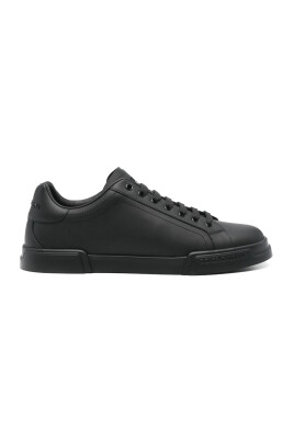black-lace-up-sneaker-with-round-toe