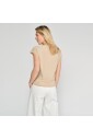 haut-beige-a-col-en-v-pour-toute-occasion