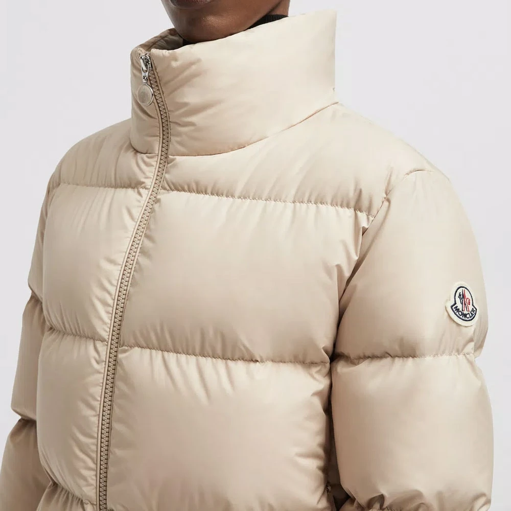 Moncler Korte Dons Puffer Jas Beige Dames