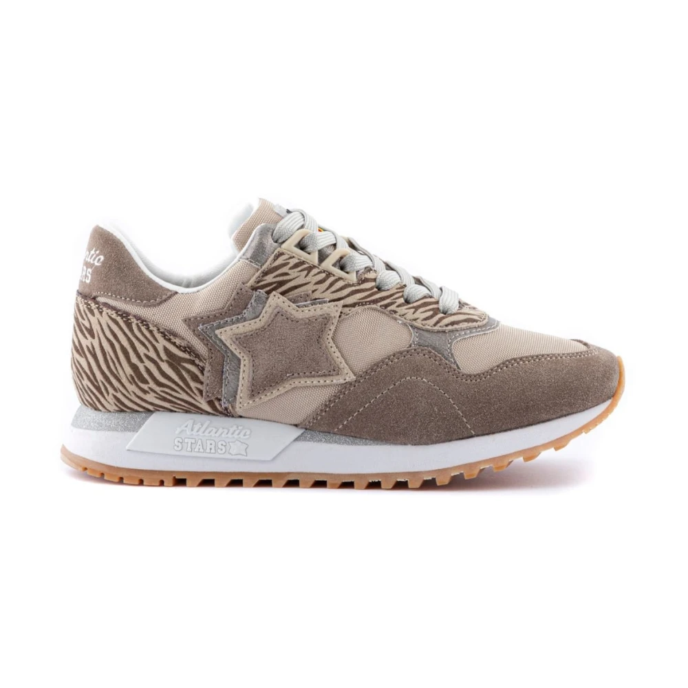 Atlantic Stars Sneakers met Sterapplicaties Dames Schoenen Beige