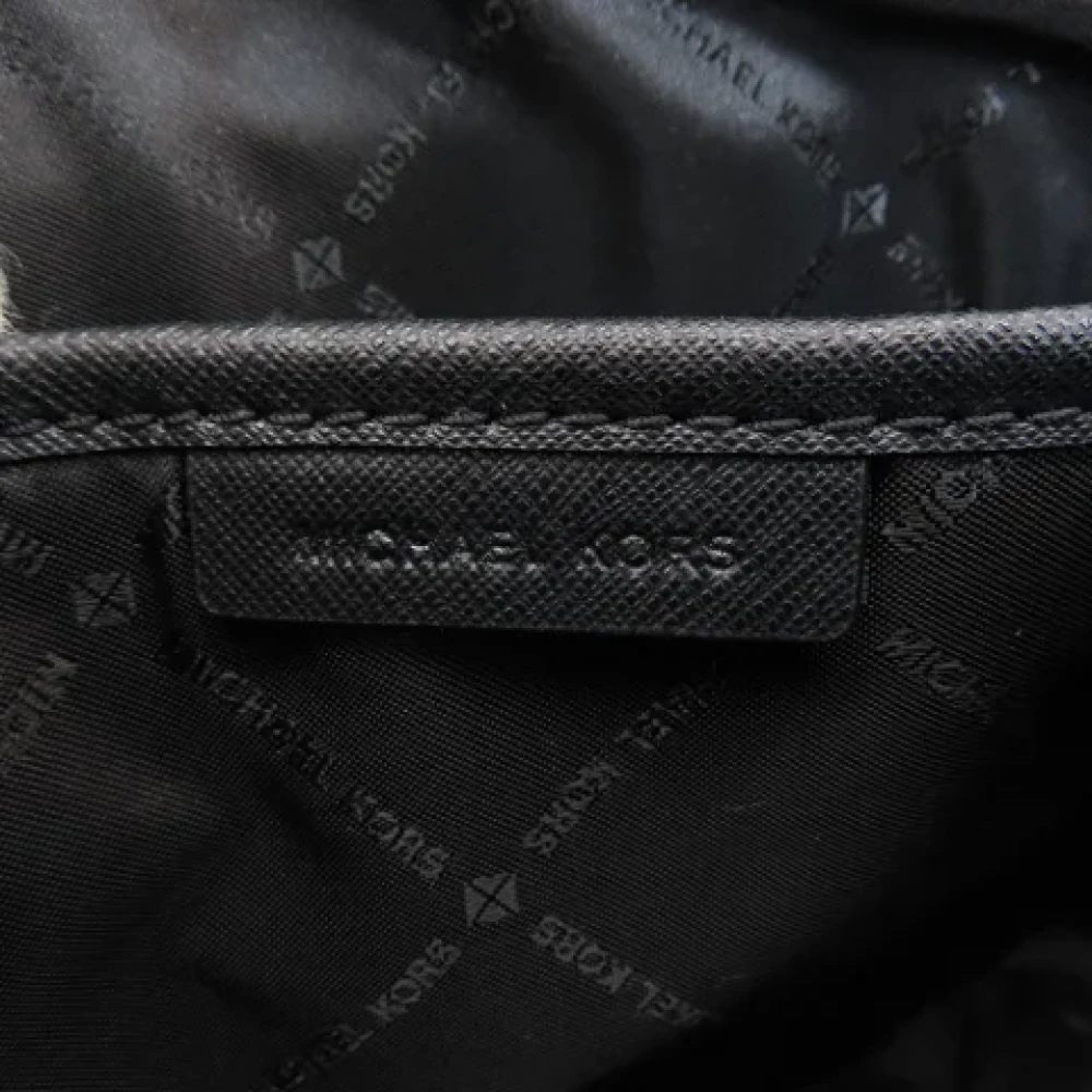 Michael Kors Pre-owned Fabric shoulder-bags Black Dames