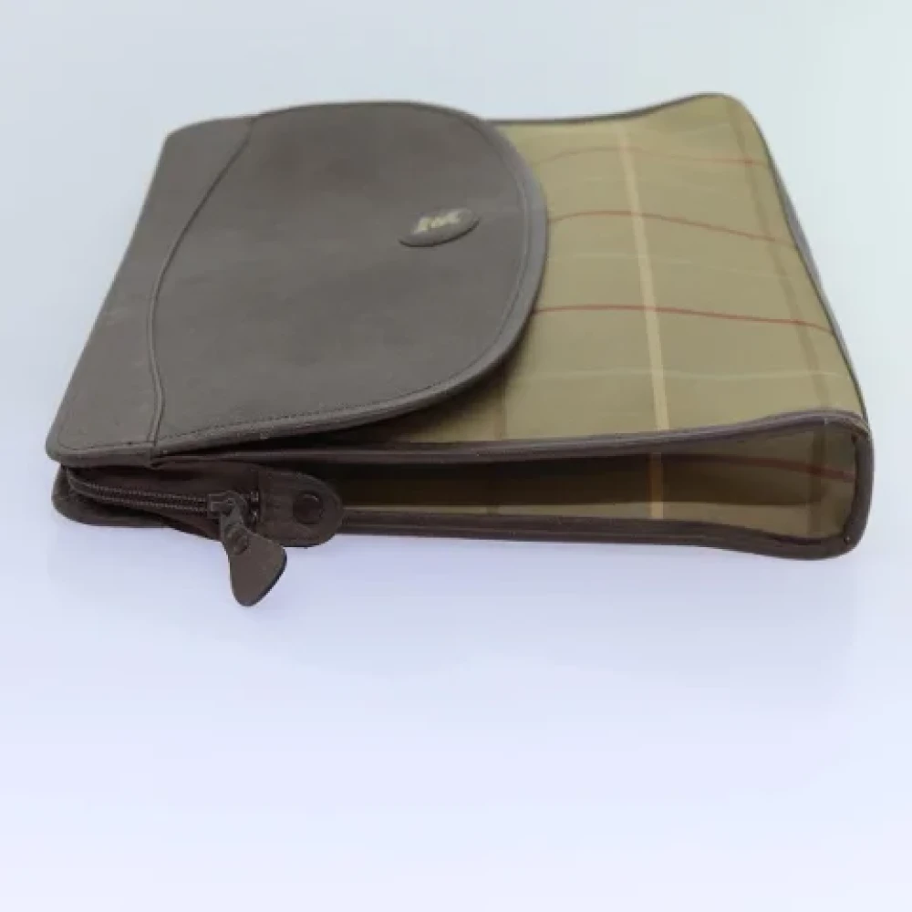 Burberry Vintage Pre-owned Canvas clutches Brown Dames