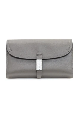 Saddle Wallet Chain