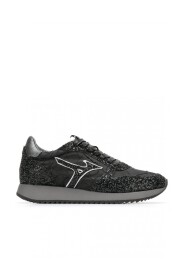 Niedriger Top -Sneaker